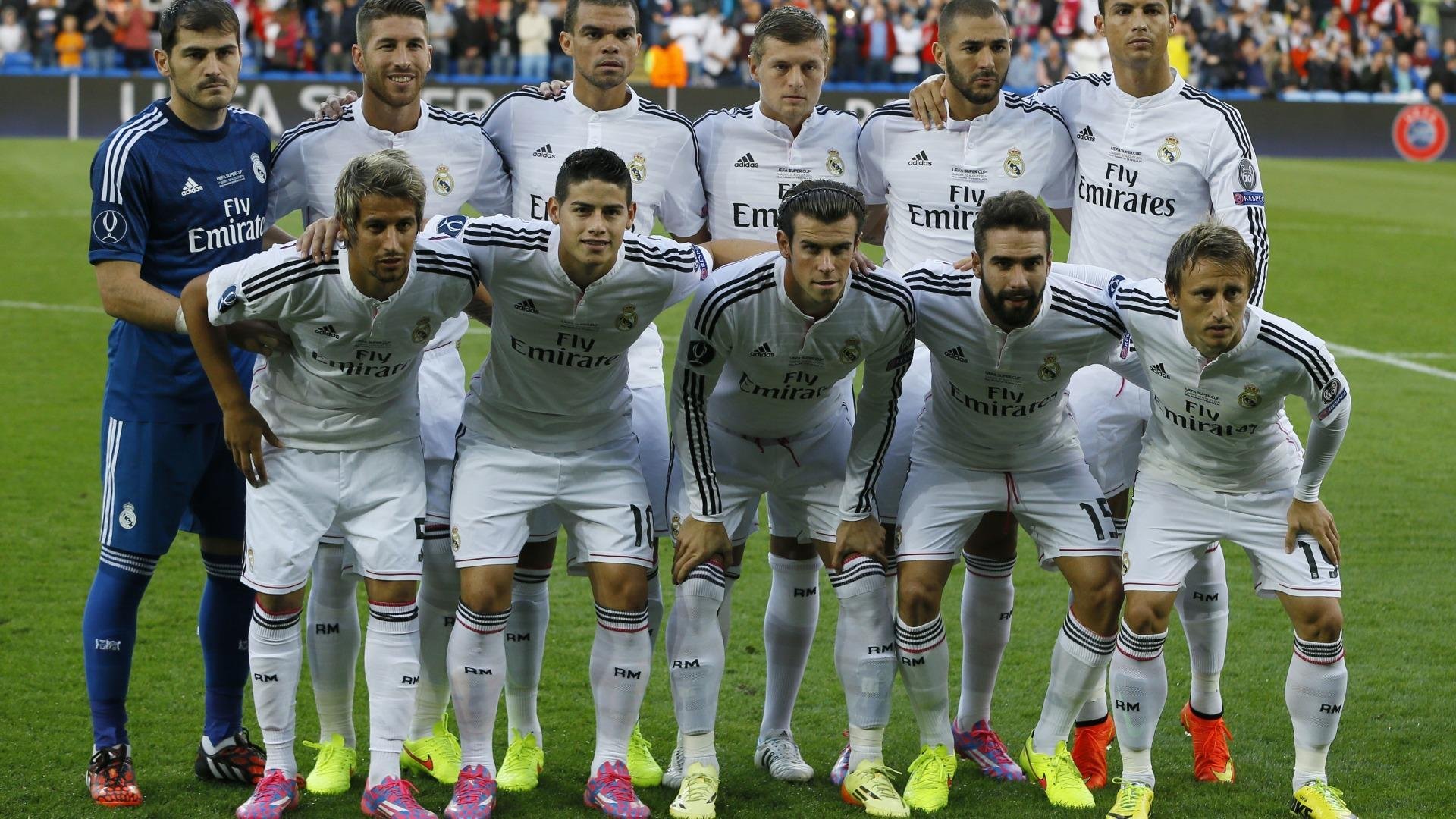 【多角度直播体验】虚拟现实带来沉浸式观赛新玩法，沉浸式虚拟演播室